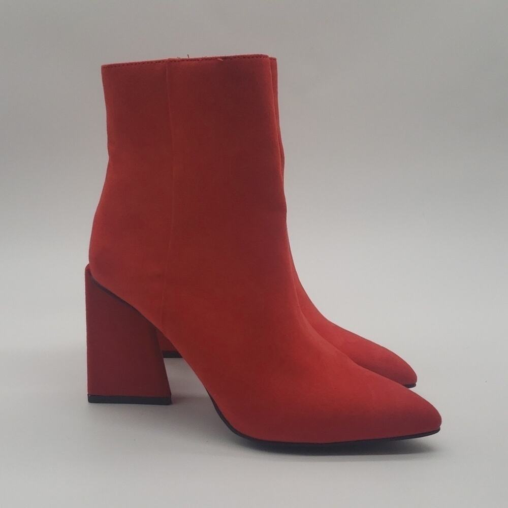 Bar lll Women's Knee Boots Asyaf Red Color Size 7 M NWT